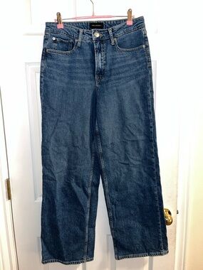 Straight-Leg Women's Jeans in Dark Blue